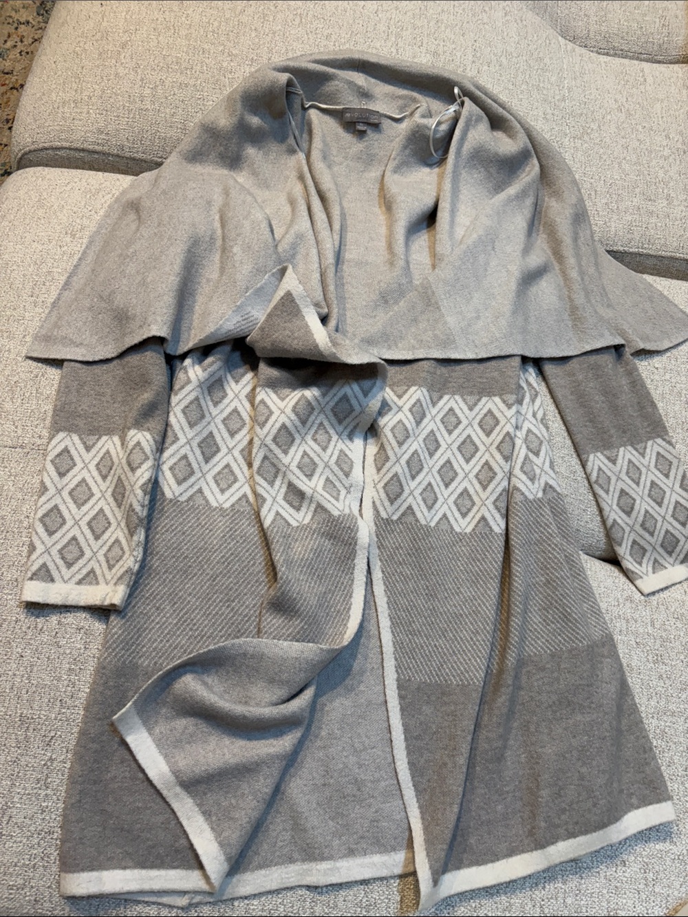 Open-Front Gray Diamond Pattern Knit Cardigan